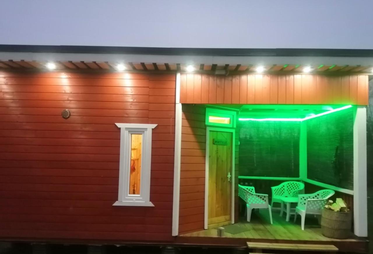 Zalioji Villa Padustis Luaran gambar